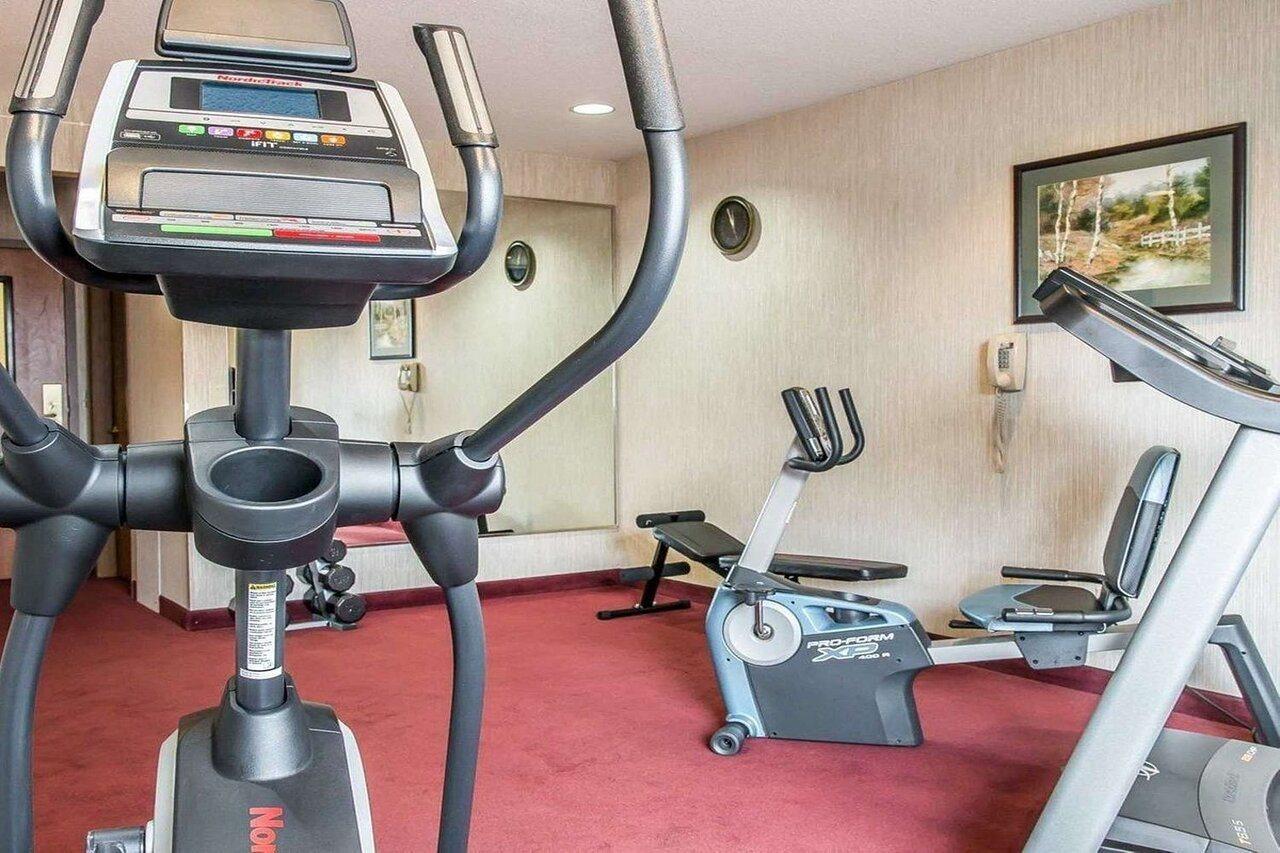 Quality Inn Upper Sandusky Exterior photo