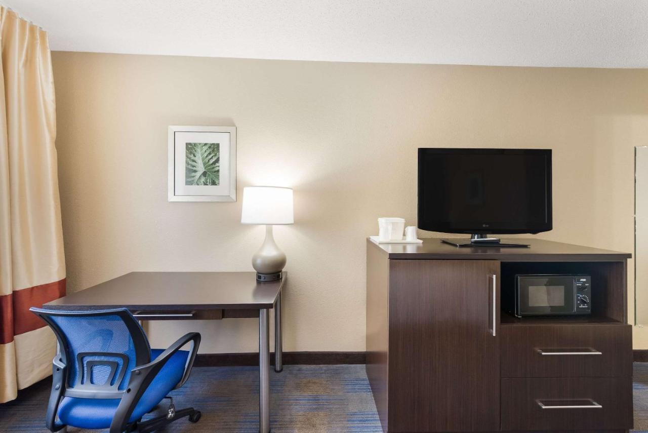 Quality Inn Upper Sandusky Exterior photo
