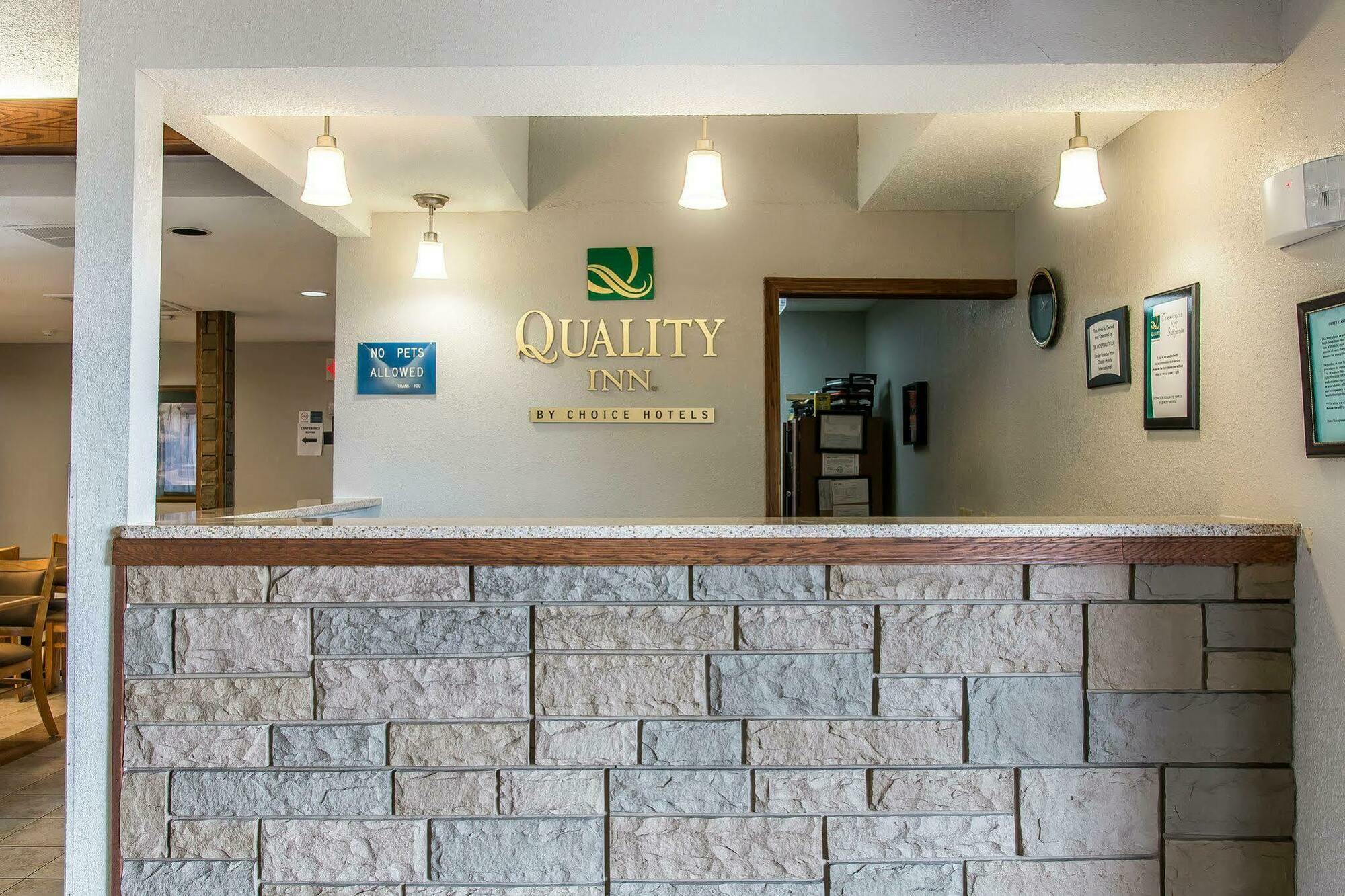 Quality Inn Upper Sandusky Exterior photo