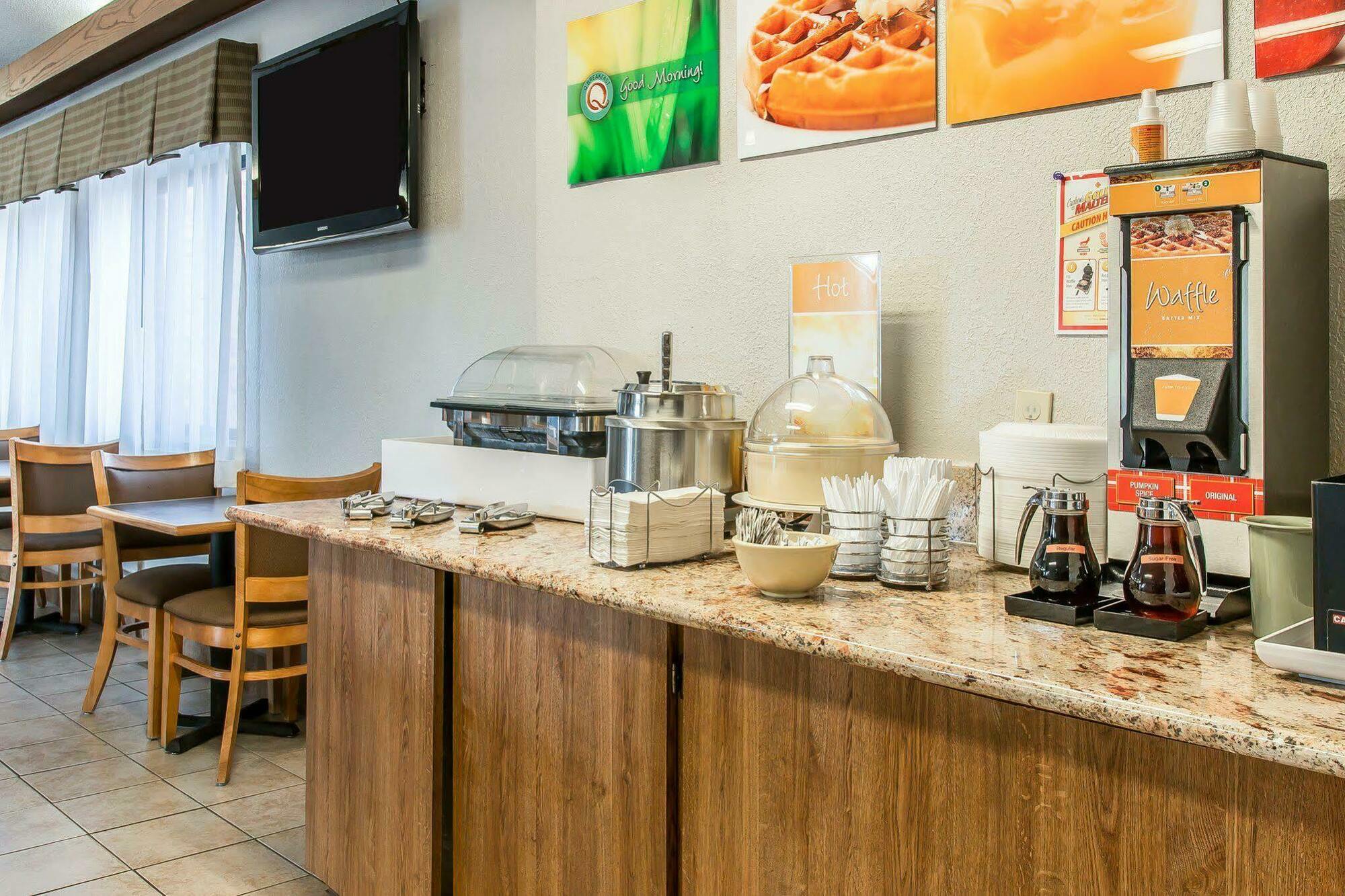 Quality Inn Upper Sandusky Exterior photo